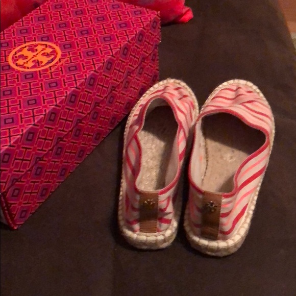 Linen Espadrilles - Picture 2 of 3